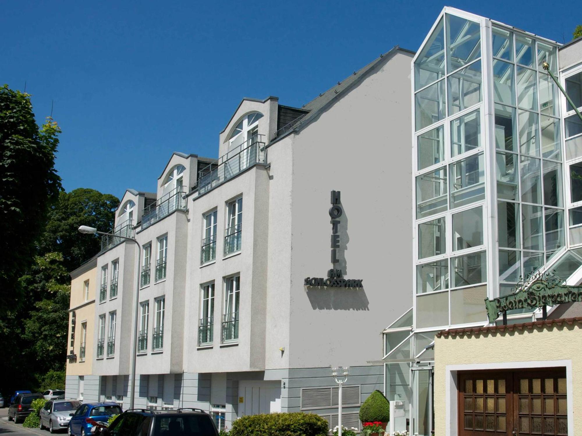 Hotel Am Schlosspark , Wiesbaden Exterior photo